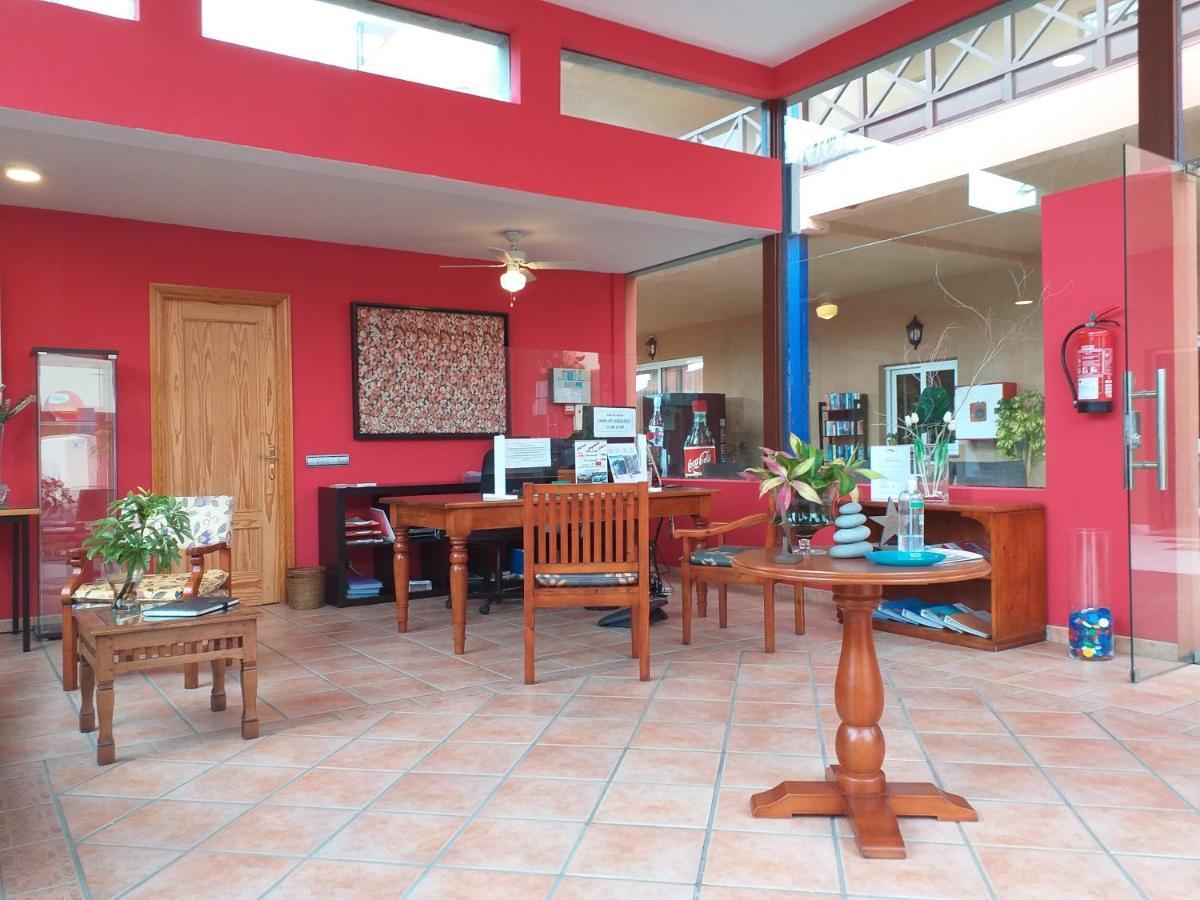 Aparthotel El Cerrito Los Cancajos Luaran gambar